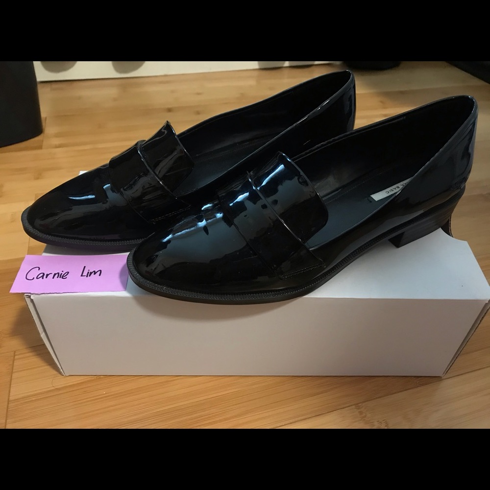 ZARA LEATHER LOAFER W9
